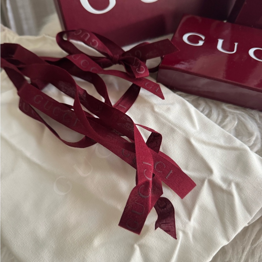 Gucci Deep Red Gift Box Collection - Picture 4 of 4
